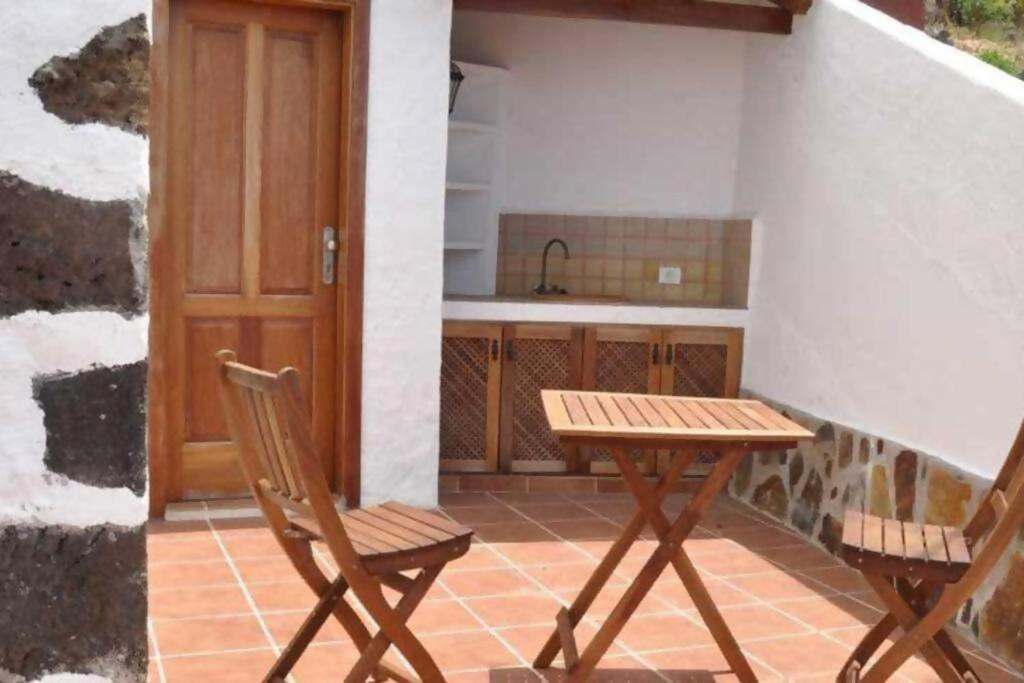 Casa Rural De 1945 Dos Plantas Patio Y Barbacoa Frontera Exterior foto